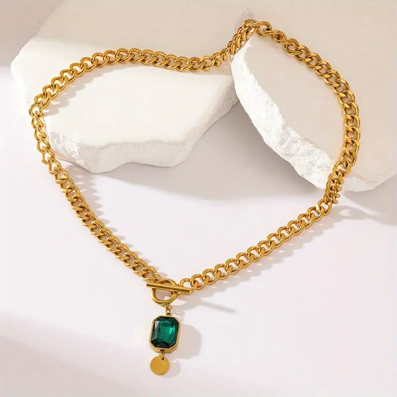 Chunky Chain Green Stone Pendant Necklace | Gold-Tone