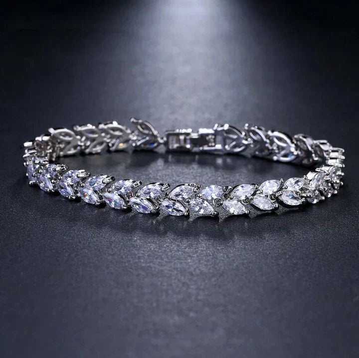 Nemorina Foliora Bracelet | Gold-Tone