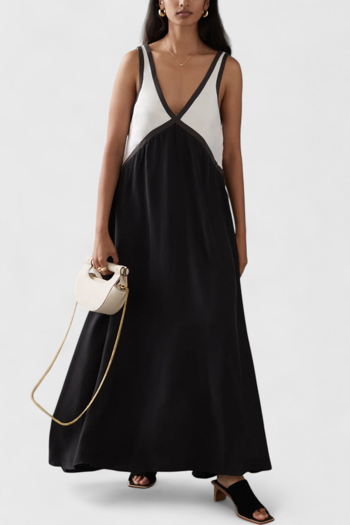 Diamond Boho Summer Dress with V Neckline