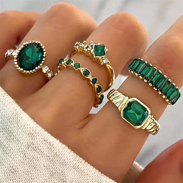 Zarina Exquisite Emerald Ring Set | Gold