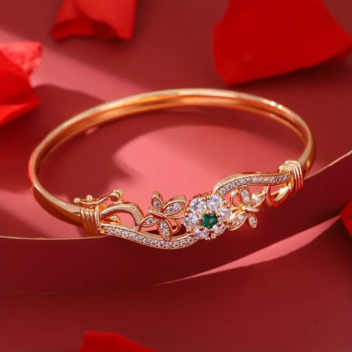 Isla Beaumont Bracelet | Gold-Tone