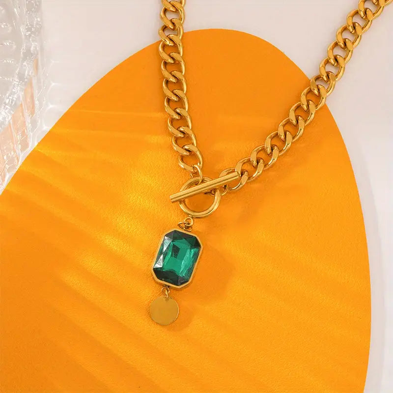 Chunky Chain Green Stone Pendant Necklace | Gold-Tone
