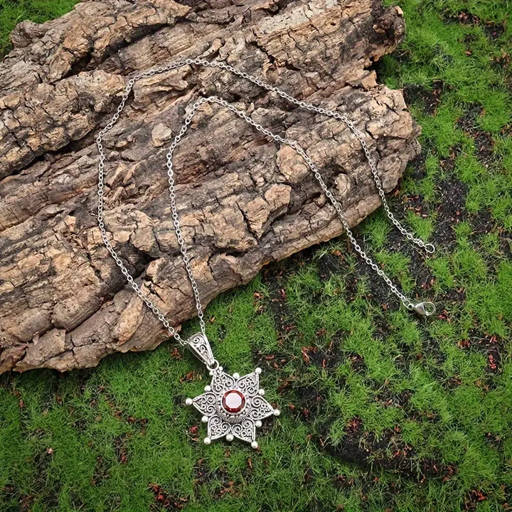 Jessindra Carmalyth Necklace | Silver-Tone