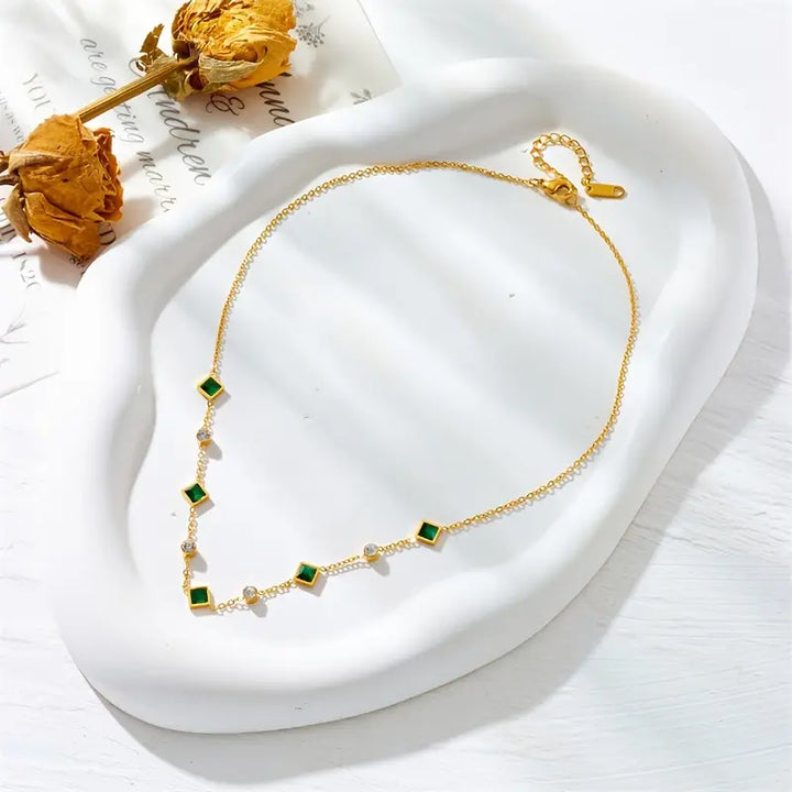 Amelisse Glenwyn Necklace | Gold-Tone