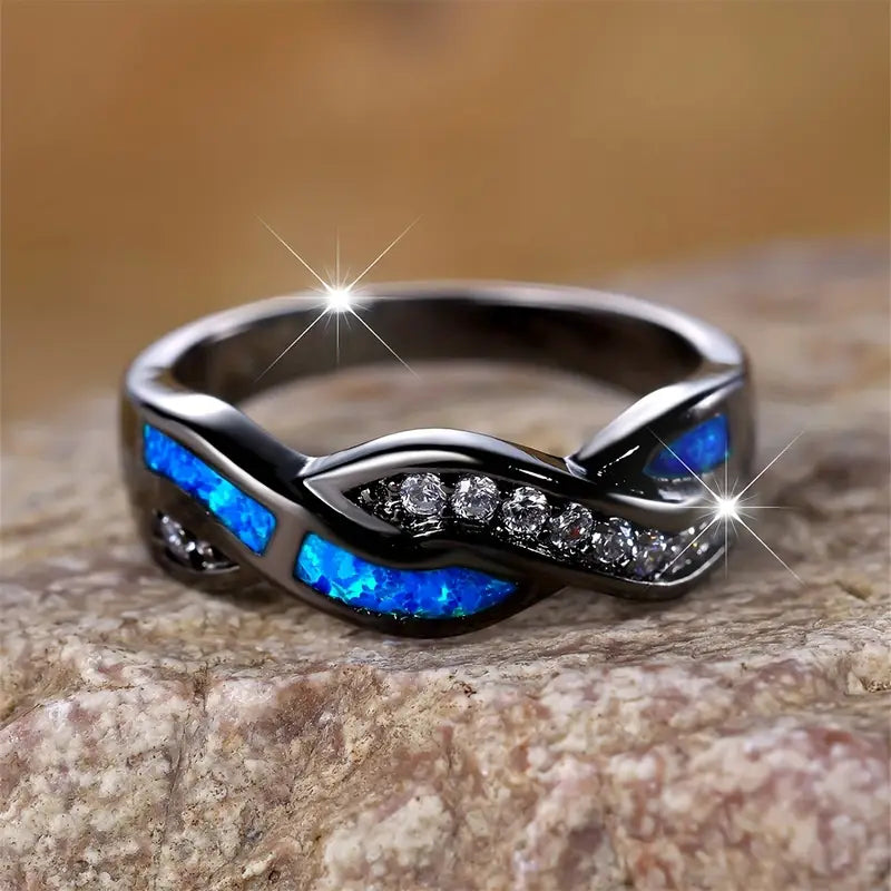 Thessia Lunebray Ring | White Gold