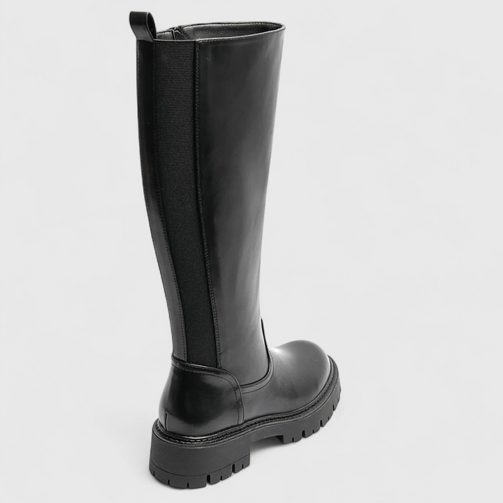 Ylva – Classic Black Boots