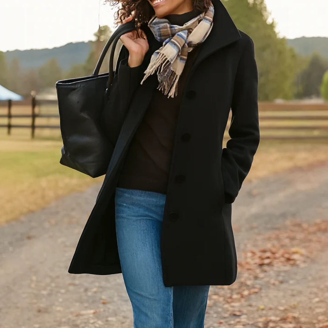 Lyzia – Classic Coat for Chilly Days