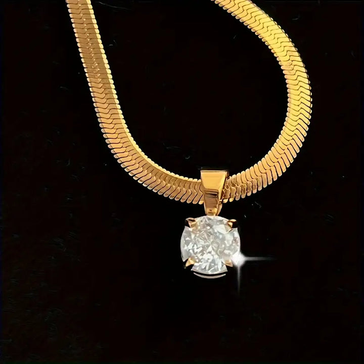 Elegant Rhinestone Pendant Necklace | Gold-Tone