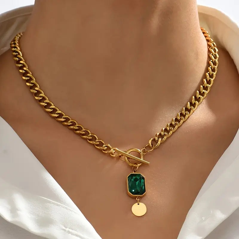 Chunky Chain Green Stone Pendant Necklace | Gold-Tone