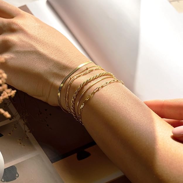 Isabella Vernetta bracelet set | Gold-Tone