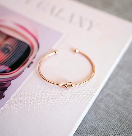 Love Knot Infinity Bracelet | Gold-Tone
