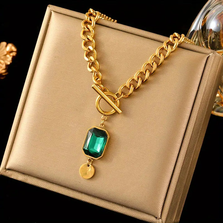 Chunky Chain Green Stone Pendant Necklace | Gold-Tone