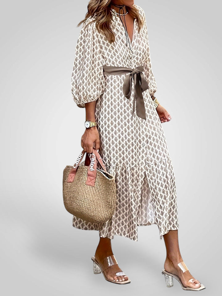 Diana | Elegant Dress with Buttons and Belt