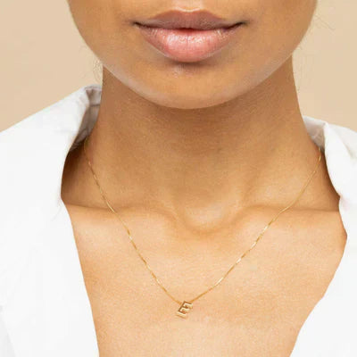 Love letter initial necklace | Gold-Tone