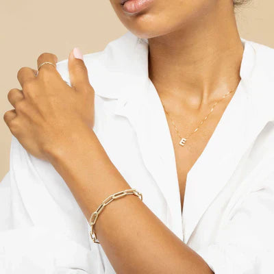 Love letter initial necklace - Gold-Tone