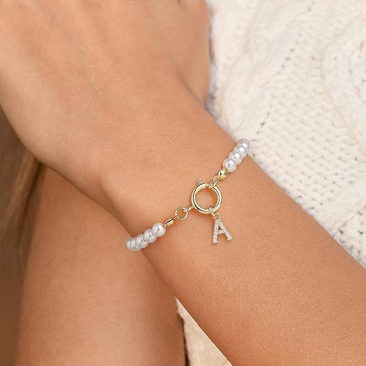 Auden Clé Letter Bracelet | Gold-Tone