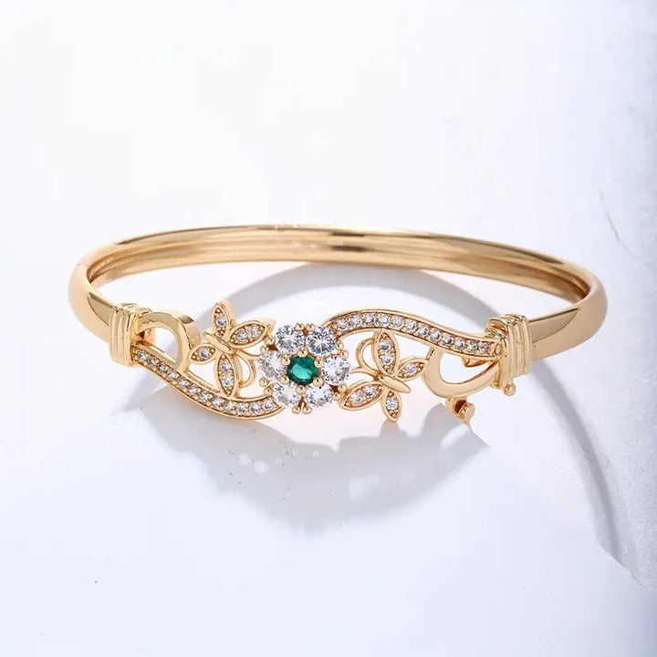 Isla Beaumont Bracelet | Gold-Tone