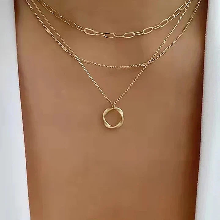 Claudia Prisca Necklace | Gold-Tone