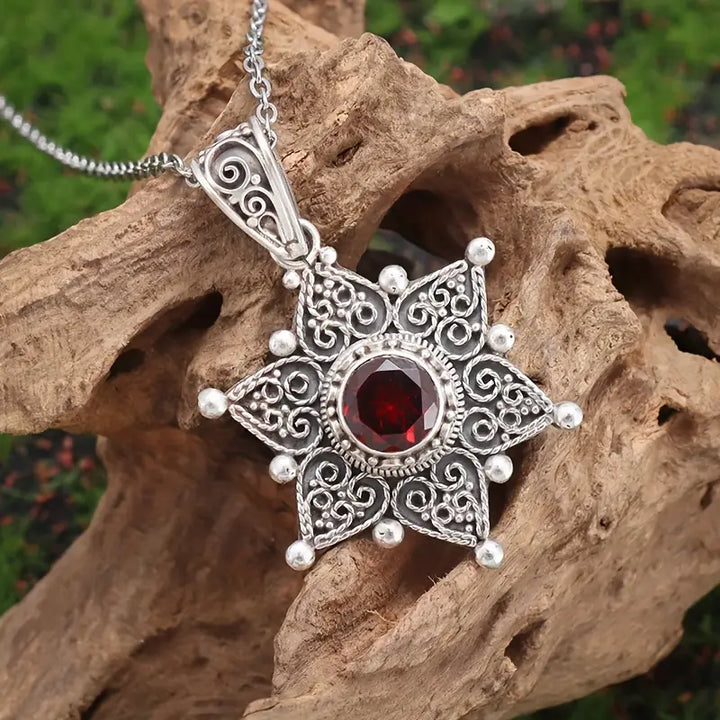 Jessindra Carmalyth Necklace | Silver-Tone