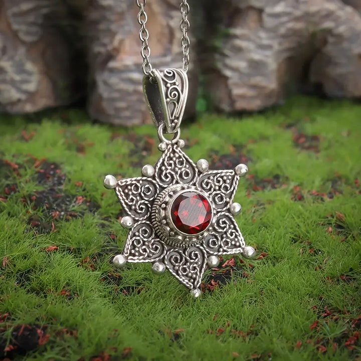 Jessindra Carmalyth Necklace | Silver-Tone