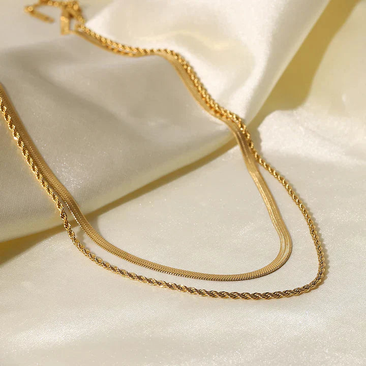 Juliana Solvia Necklace | Gold-Tone