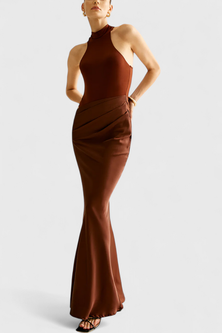 Mafalda Maxi Dress with Tank Top Style and Slim Silhouette