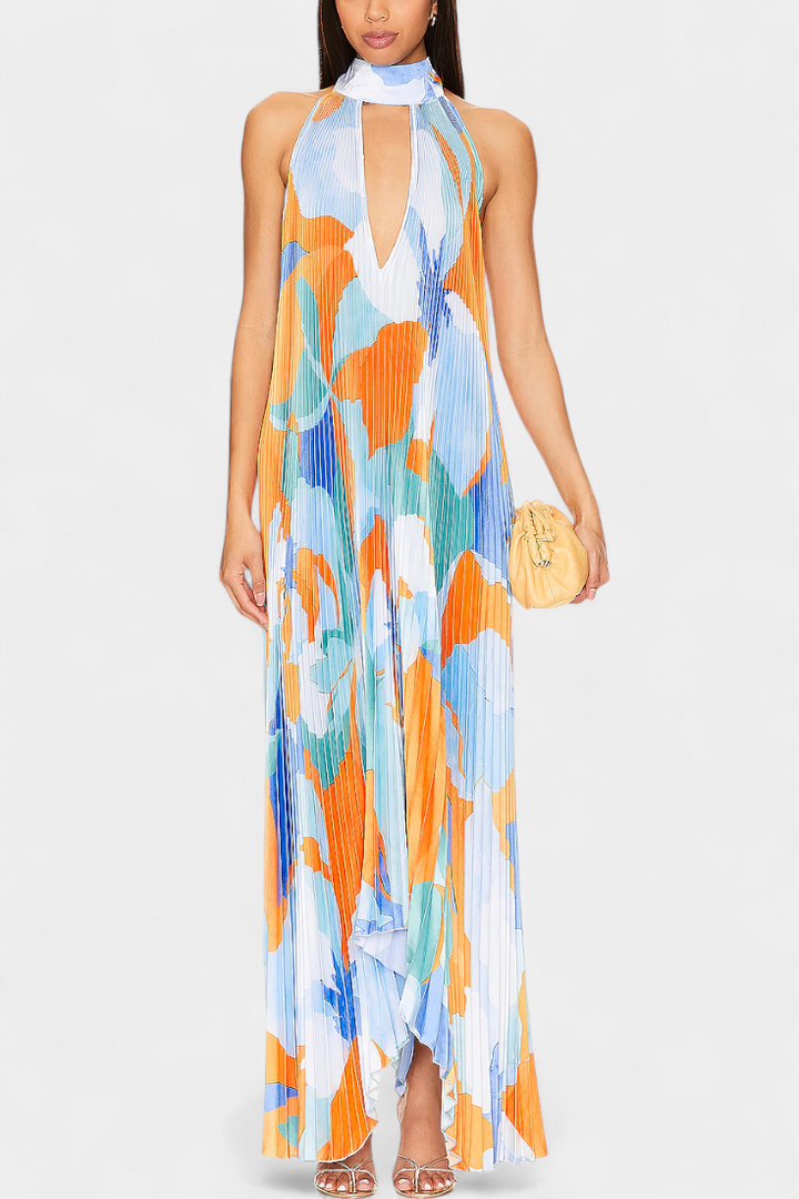 Giselle long pleated dress with neckline and elegant movement